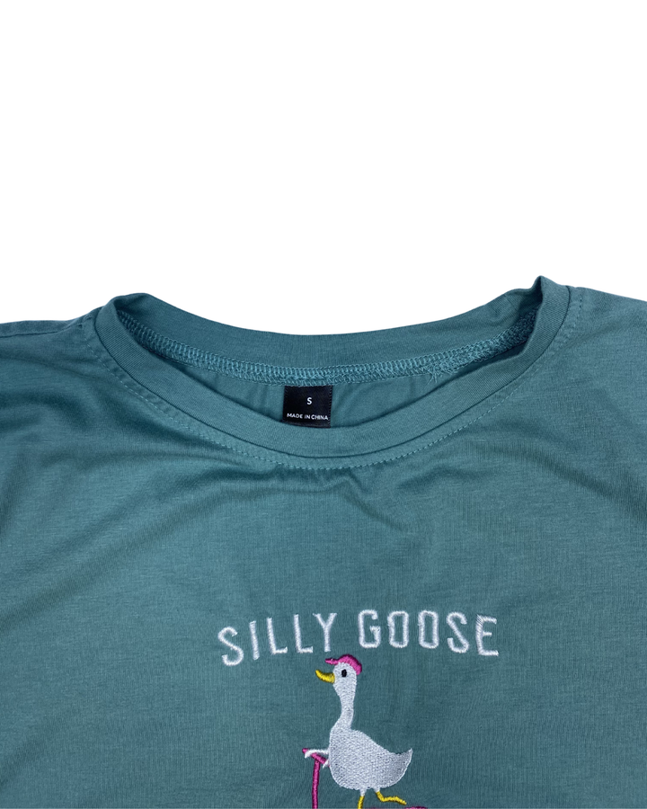 Silly Goose on the Loose Graphic T-Shirt (Small)