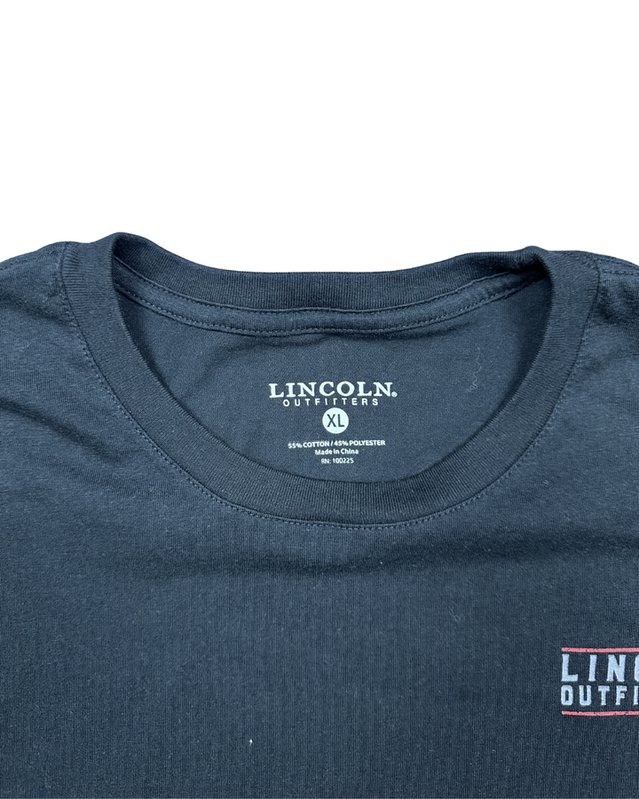 Lincoln Outfitters Hard Work Doesn't Hurt Graphic T-Shirt (XL)