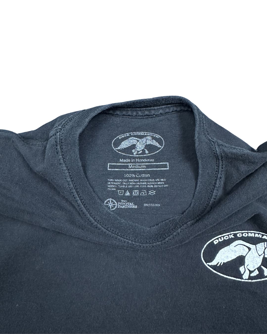 Duck Commander Never Insult a Man's Beard Graphic T-Shirt (Medium)