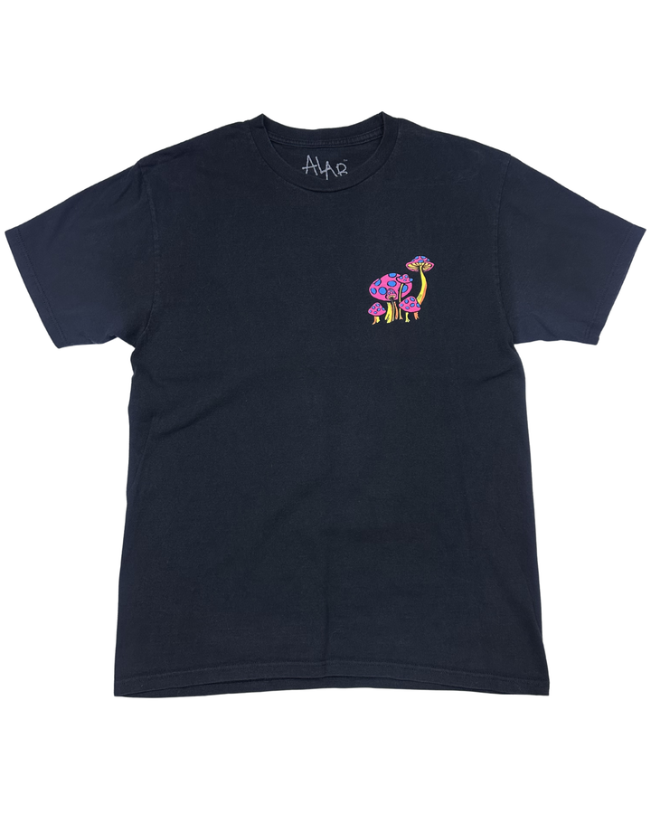 ALAB Mushroom Psychedelic Graphic T-Shirt (Medium)