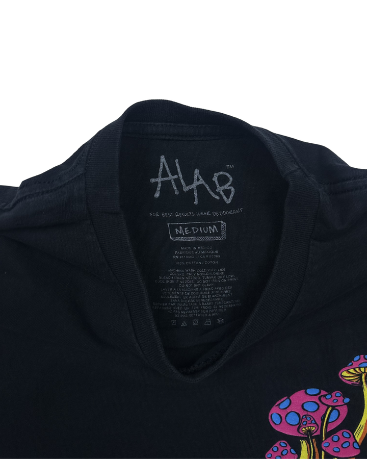 ALAB Mushroom Psychedelic Graphic T-Shirt (Medium)