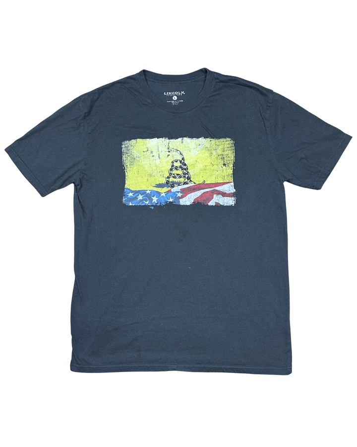 Lincoln Outfitters Don't Tread on Me Flag Graphic T-Shirt (Large)