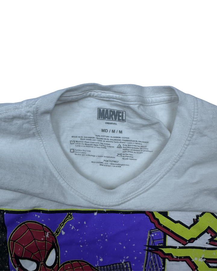 Marvel Spider-Man Graphic T-Shirt (Medium)