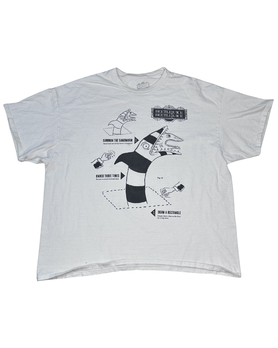 Beetlejuice Beetlejuice "Summon the Sandworm" Graphic T-Shirt (XL)