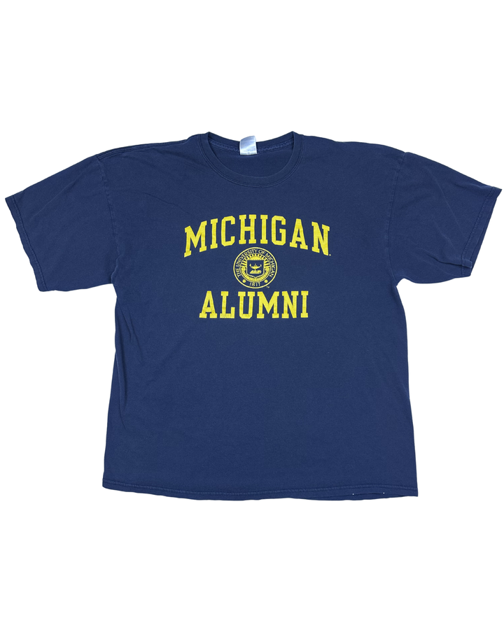 Michigan Alumni Graphic T-Shirt (Large)