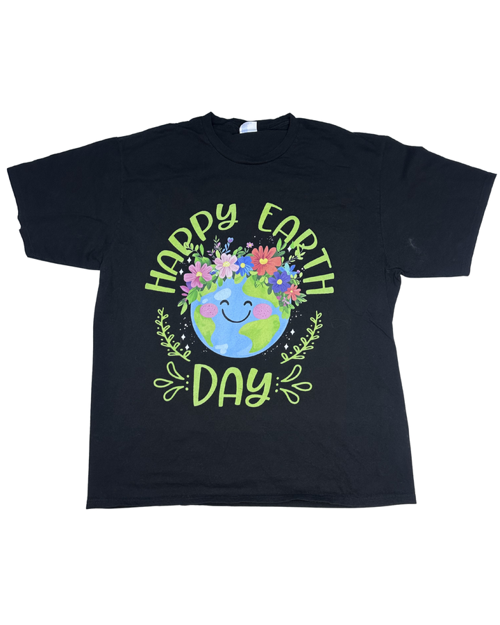 Happy Earth Day Floral Globe Graphic T-Shirt (XL)
