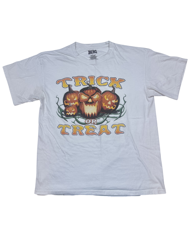 Trick or Treat Halloween Pumpkins Graphic T-Shirt (Large)