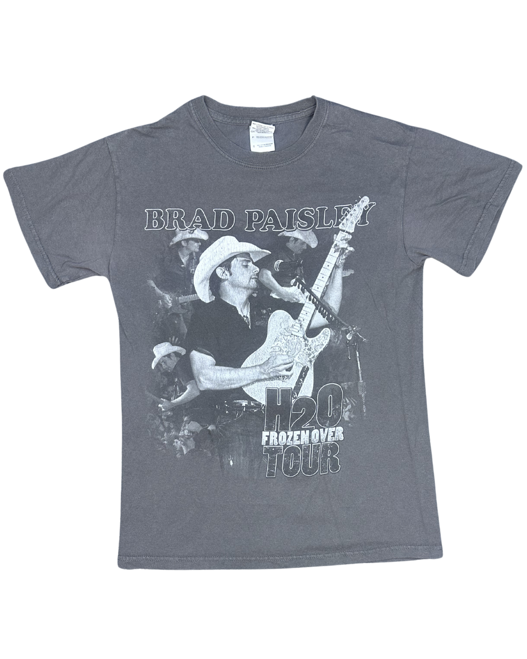 Brad Paisley H2O Frozen Over Tour Graphic T-Shirt (Small)