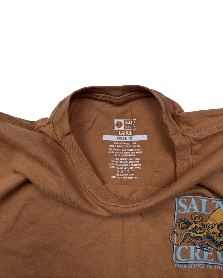 Salt Crew Find Refuge in the Sea Octopus Graphic T-Shirt (youth large)