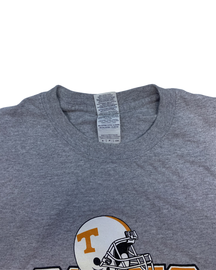 Tennessee Volunteers 'Go Big Orange' Football Graphic T-Shirt (Small)