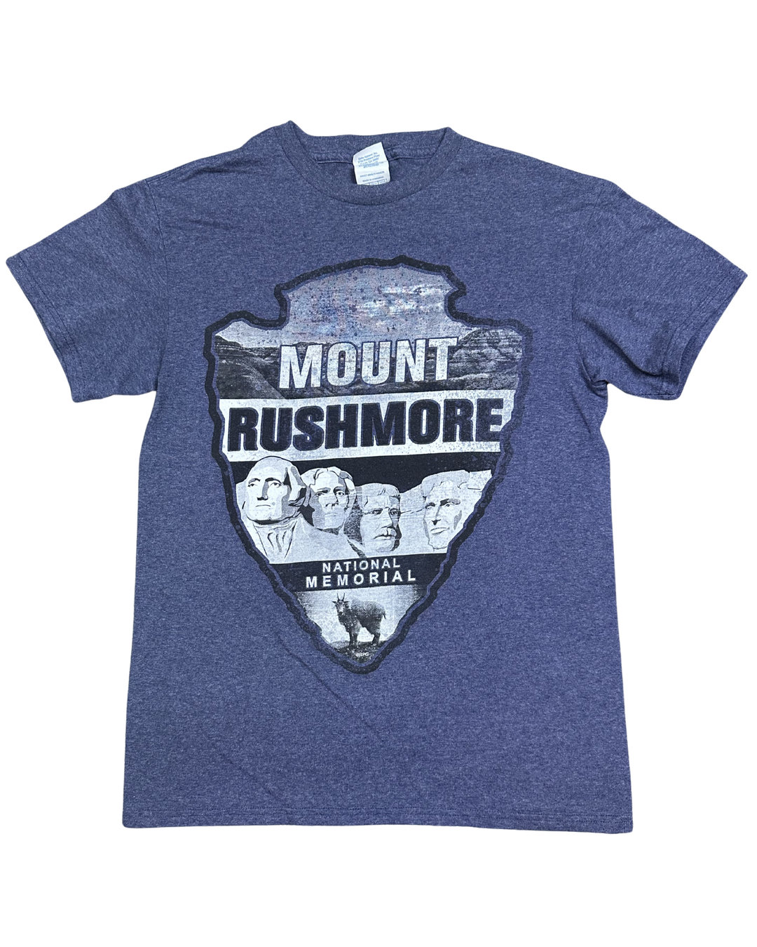 Mount Rushmore National Memorial Graphic T-Shirt (Small)