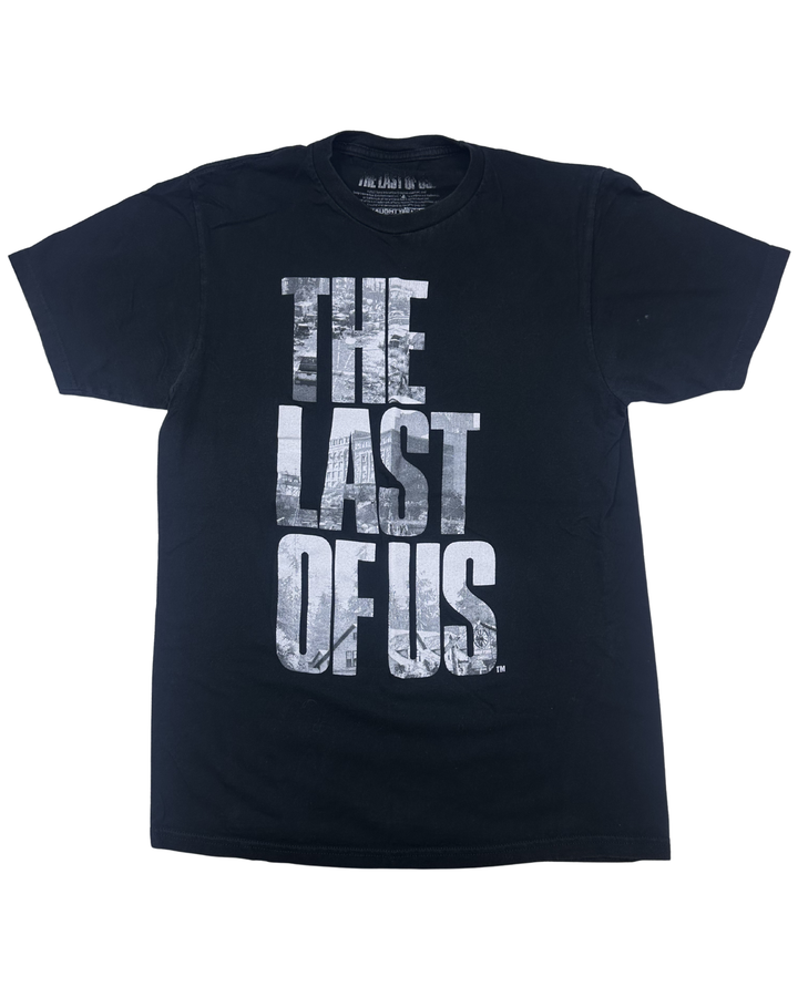 The Last of Us Graphic T-Shirt (medium)